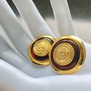 Vintage Liz Claiborne Gold Tone Shield Crest Tortoise Lucite Pierced Earrings